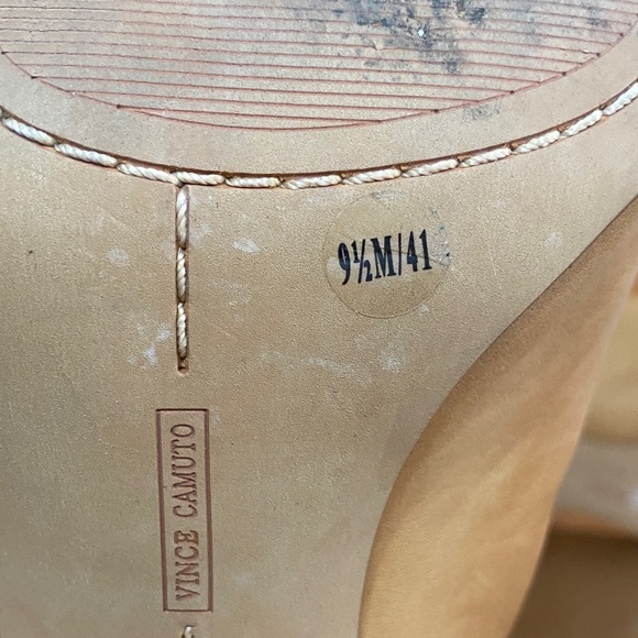 Vince Camuto Camel Napa Leather Bootie Peep-Toe Heels 4” Fall Winter City Style - Picture 7 of 9